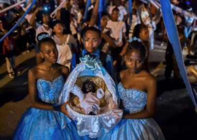 El pueblo de Colombia que celebra la Navidad en febrero y con un Niño Dios negro.